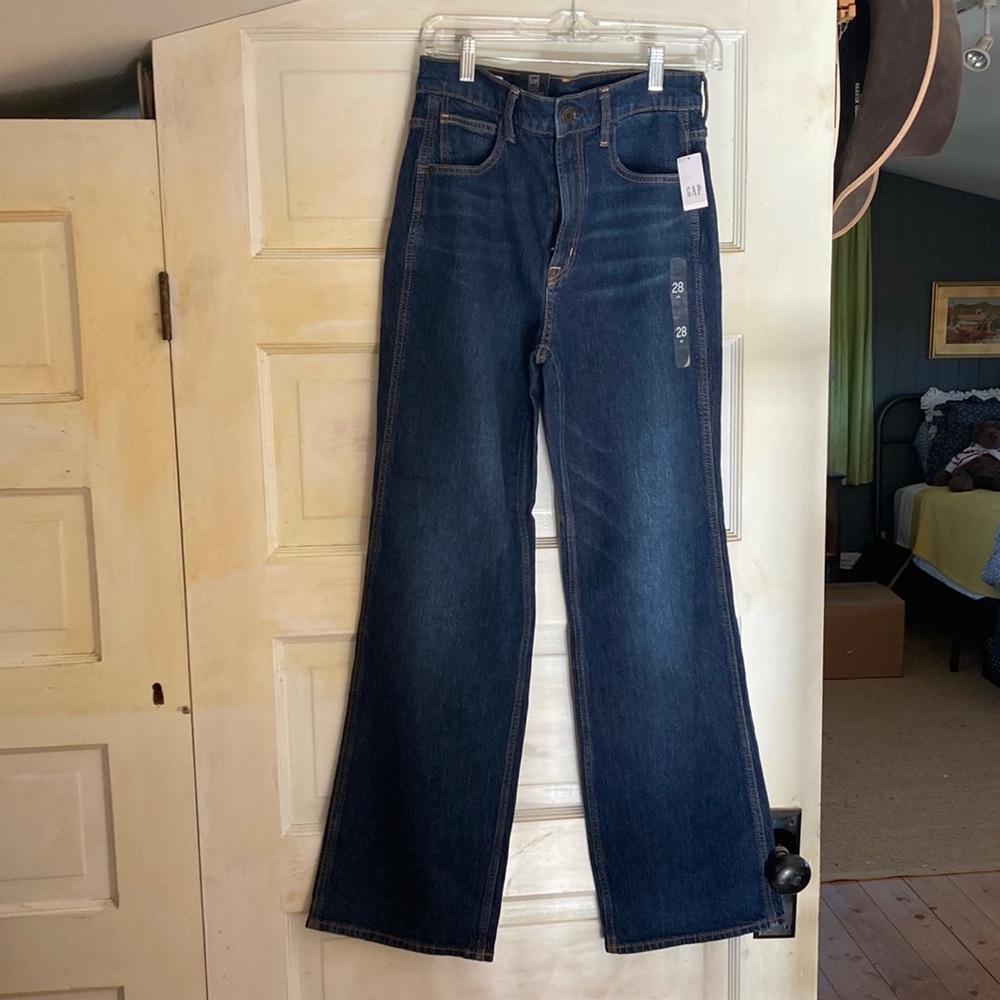 Size 6R, 31.25” inseam